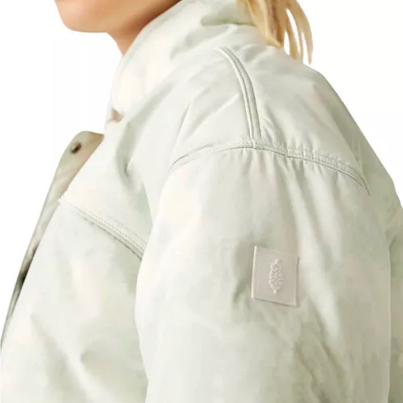 Free People Movement NEW Snow Bunny Slope Puffer Ski Jacket Large - Picture 5 of 16